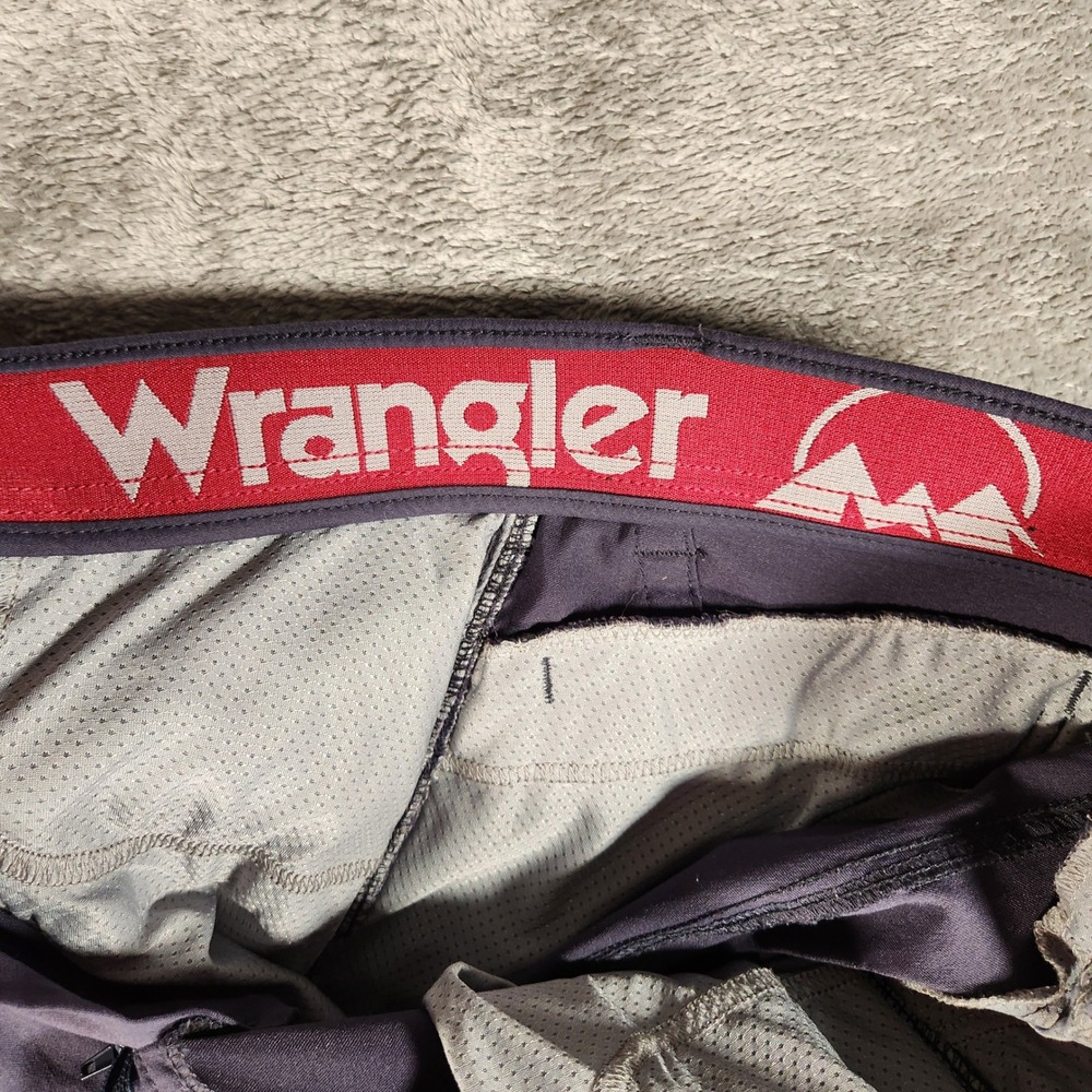 Wrangler ATG Cargo Pants Mens 30X30 Navy Blue Excellent Stretch Hiking 112344465 - Picture 7 of 12